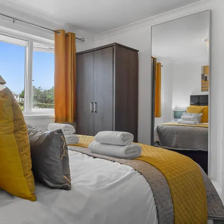 Mountain View Beautiful Large House By Holiday home