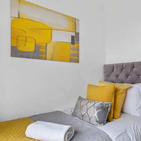 Mountain View Beautiful Large House By بيت للعطل كوكيرماوث