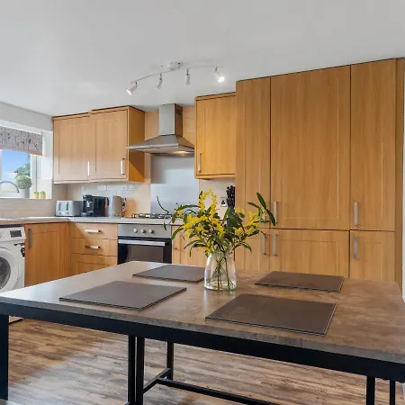 Holiday home Mountain View Beautiful Large House By *