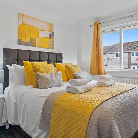 Mountain View Beautiful Large House By Holiday home