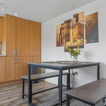 Mountain View Beautiful Large House By * كوكيرماوث