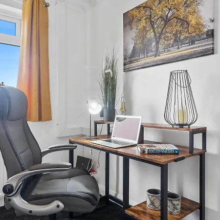 بيت للعطل Mountain View Beautiful Large House By كوكيرماوث