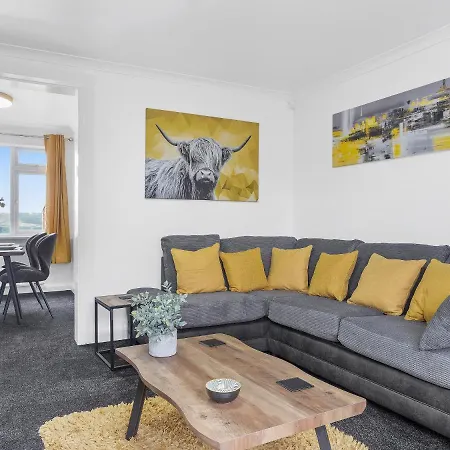 Mountain View Beautiful Large House By بيت للعطل