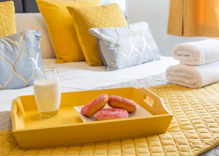 Nyaraló Mountain View Beautiful Large House By *