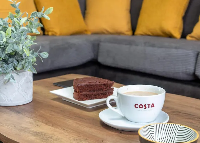 Mountain View Beautiful Large House By Nyaraló