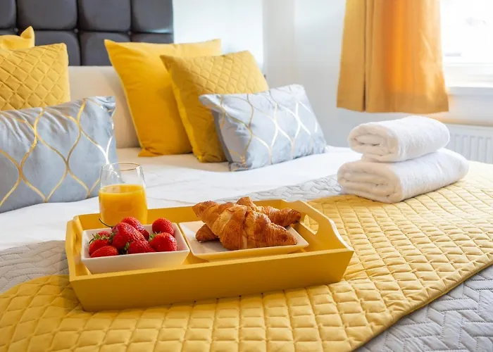 Mountain View Beautiful Large House By Nyaraló *