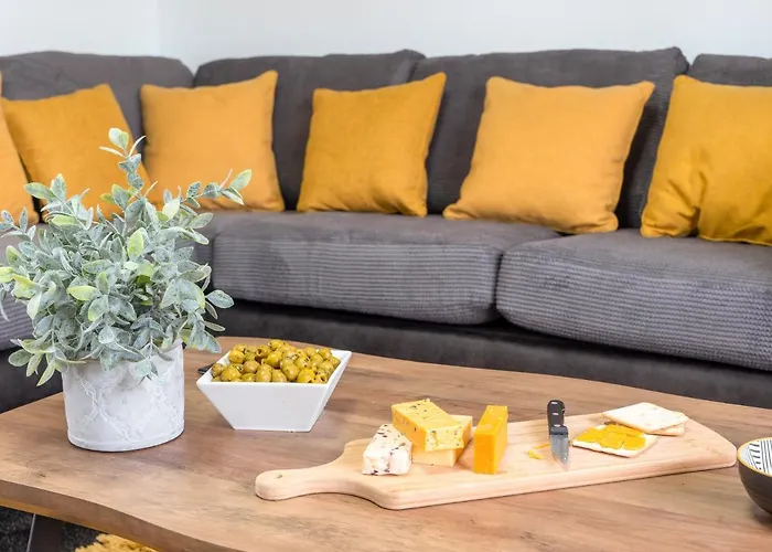 Mountain View Beautiful Large House By Nyaraló *